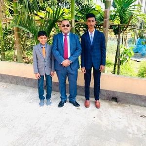 Meet your Posher, Abdul